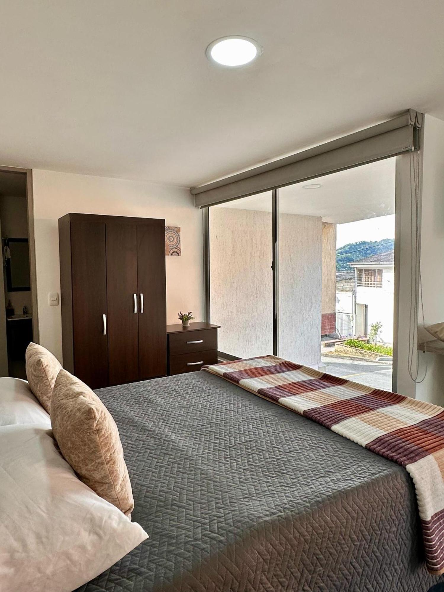 Apartamentos Comodos En Milan Zona G 마니살레스 외부 사진